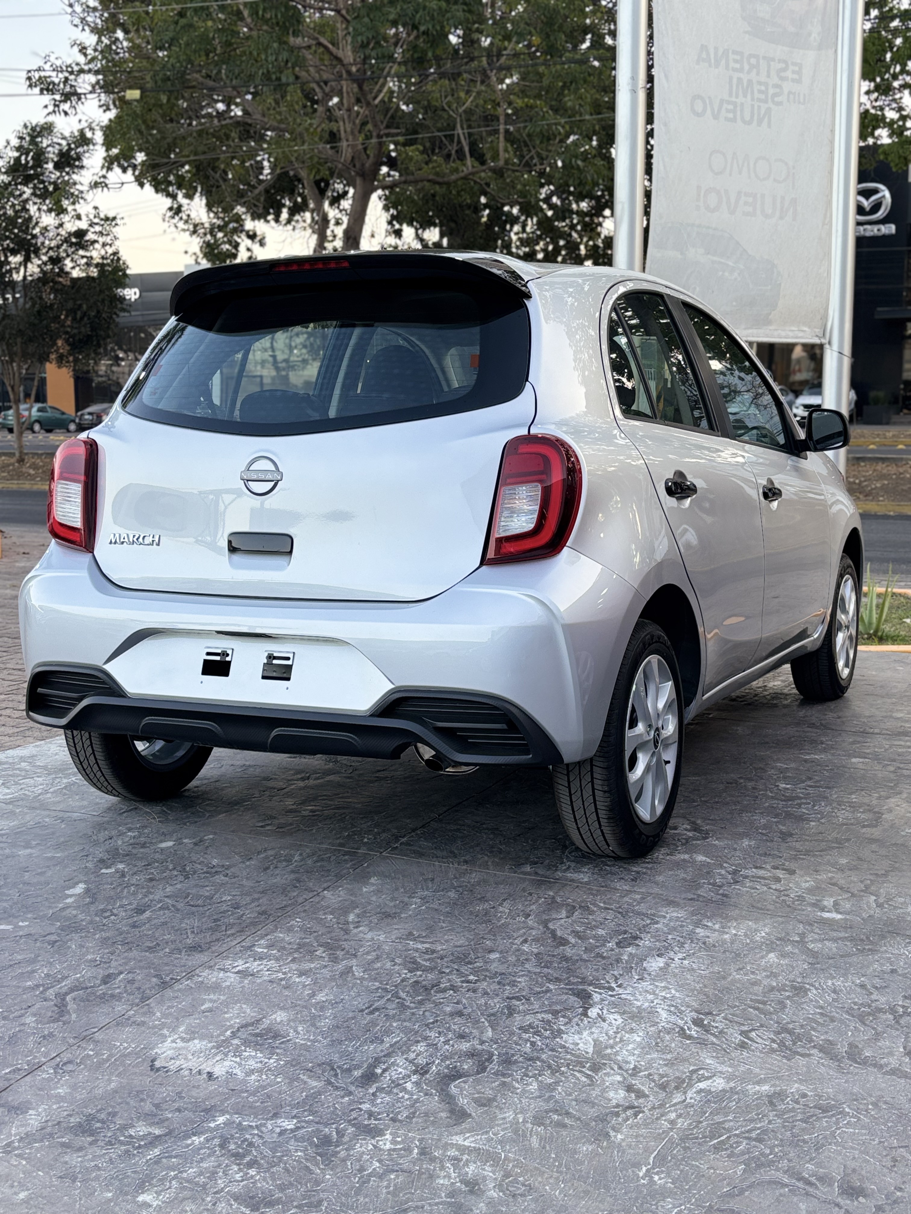 Nissan March Advance TM 2026, fotografía 2