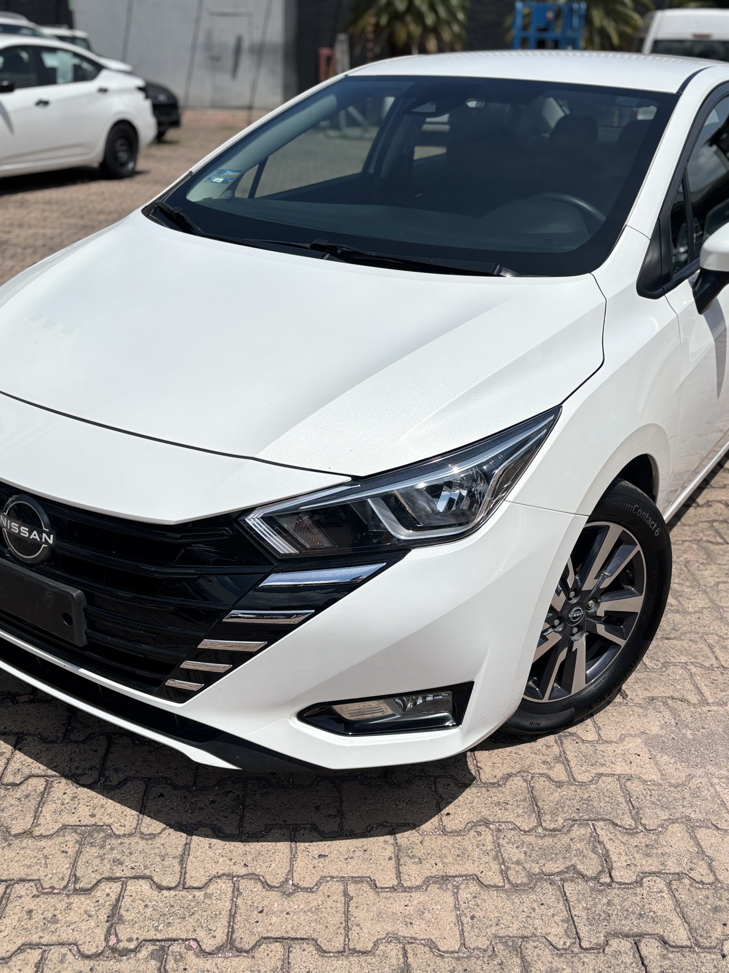 Nissan Versa Advance TA 2024, fotografía 6