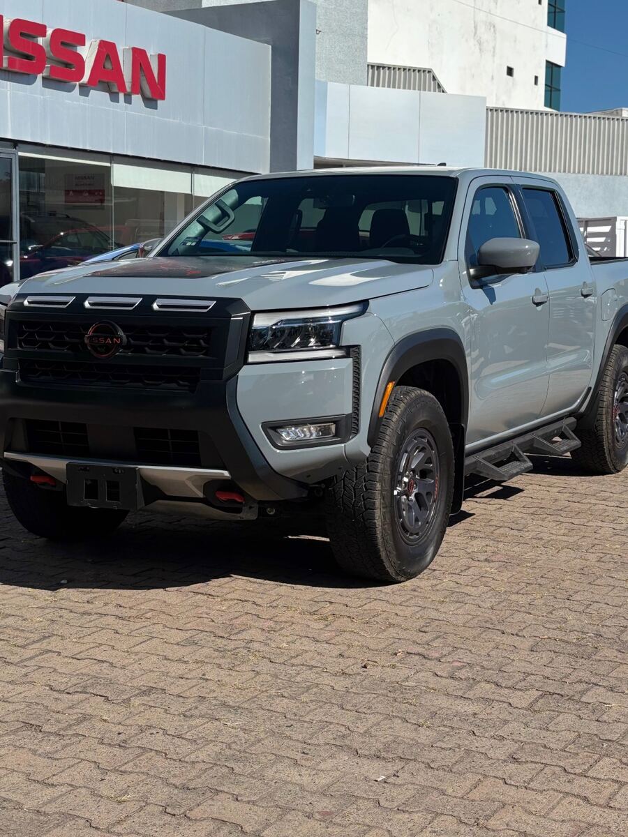 Nissan Frontier Pro-4X V6 TA 2025