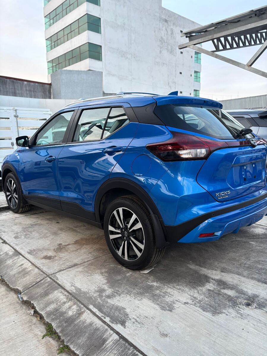 Nissan Kicks Play Advance TA 2025, fotografía 3